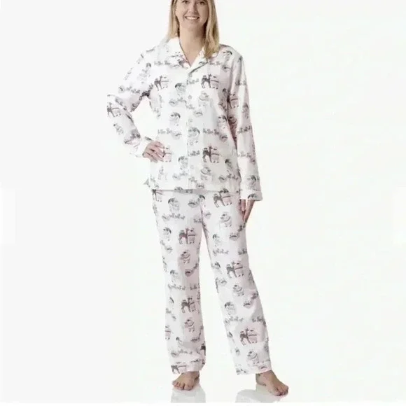 Pottery Barn Kids | Wmn's Santa
Pajamas Size XS - Picture 2 of 6